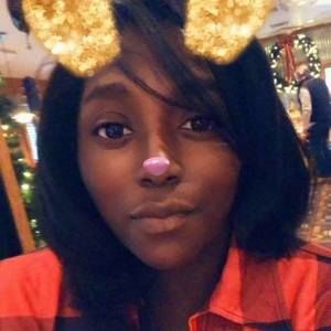 Meet your Posher, Veronica